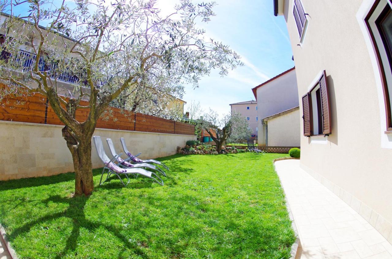 Apartments Tina & Denis PUY Exterior foto